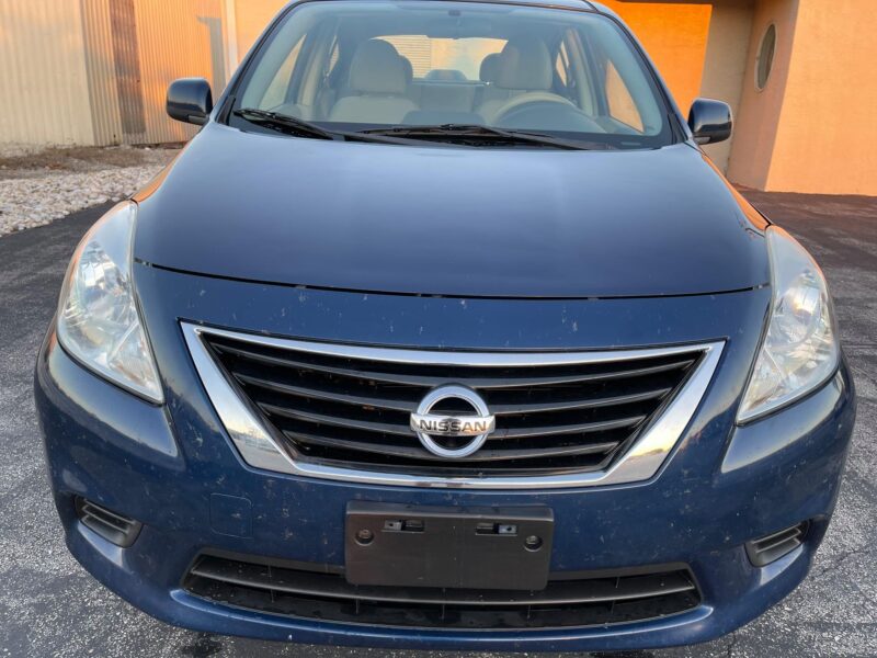 2012 NISSAN VERSA SV